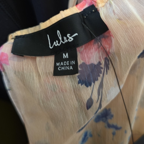 NWT Lulu's Perfect Chance Yellow Floral Print Chiffon Ruffled Bodysuit Medium - Picture 8 of 9